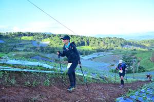 BIB: 1202
                            <button type="button" onclick="openModal(13384487)" class="btn btn-primary btn-sm float-right btn-popup" data-toggle="modal" data-target=".modal-high-quality">
                        <i class="fas fa-shopping-cart"></i> Add to Cart
                    </button>
                                            <button type="button" onclick="isThisMe(13384487, true)" class="btn btn-success btn-sm float-right btn-popup btn-isme hidden" data-toggle="tooltip" data-placement="bottom" title="นี่คือรูปของคุณใช่ไหม คลิกที่นี่เพื่อเอาเข้าอัลบั้ม">
                        <i class="fas fa-plus"></i> Add to album
                    </button>
                    <button type="button" onclick="isThisMe(13384487, false)" class="btn btn-warning btn-sm float-right btn-popup btn-isnotme hidden">
                        <i class="fas fa-ban"></i> Remove from album
                    </button>